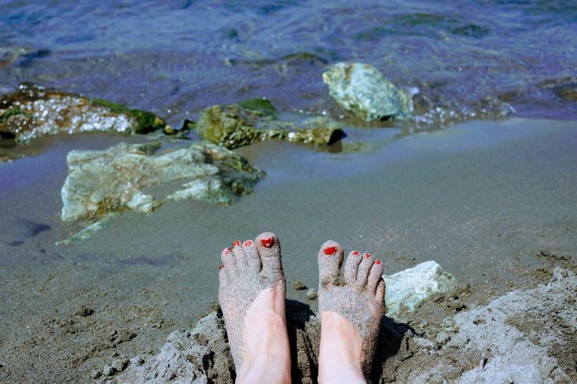 Füße am Strand